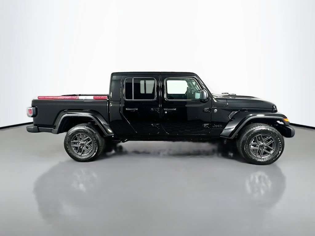 New 2025 Jeep Gladiator Sport AWD/4WD image 8