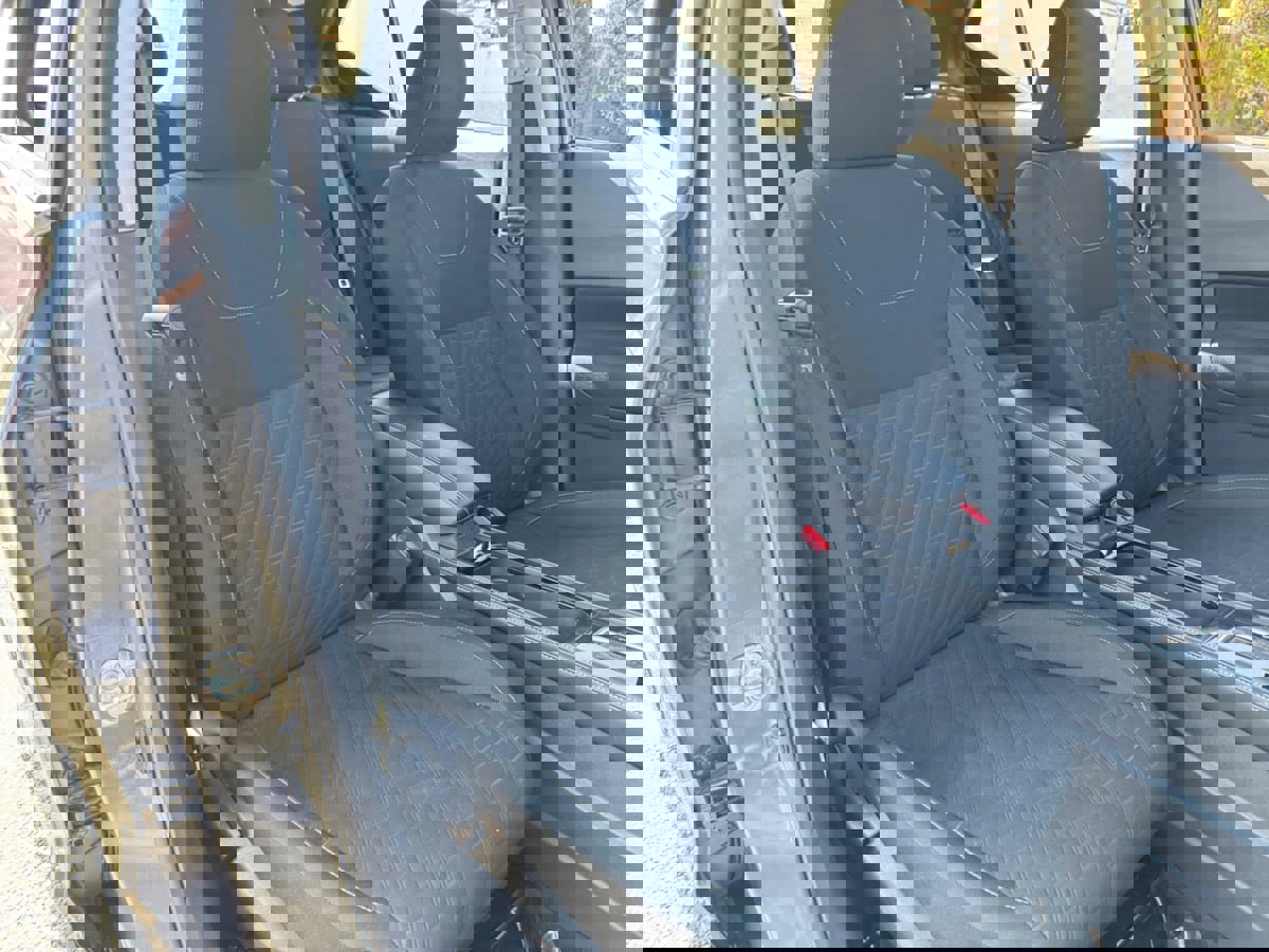 Used 2024 Nissan Kicks SV image 19