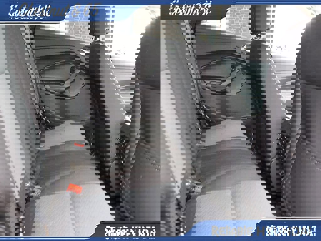 Used 2017 Ford Escape SE image 13