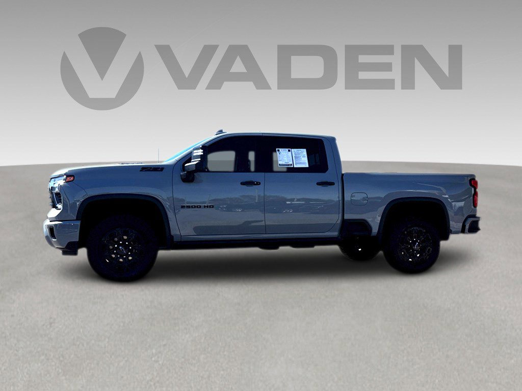 Used 2024 Chevrolet Silverado 2500 LTZ w/ LTZ Plus Package image 31