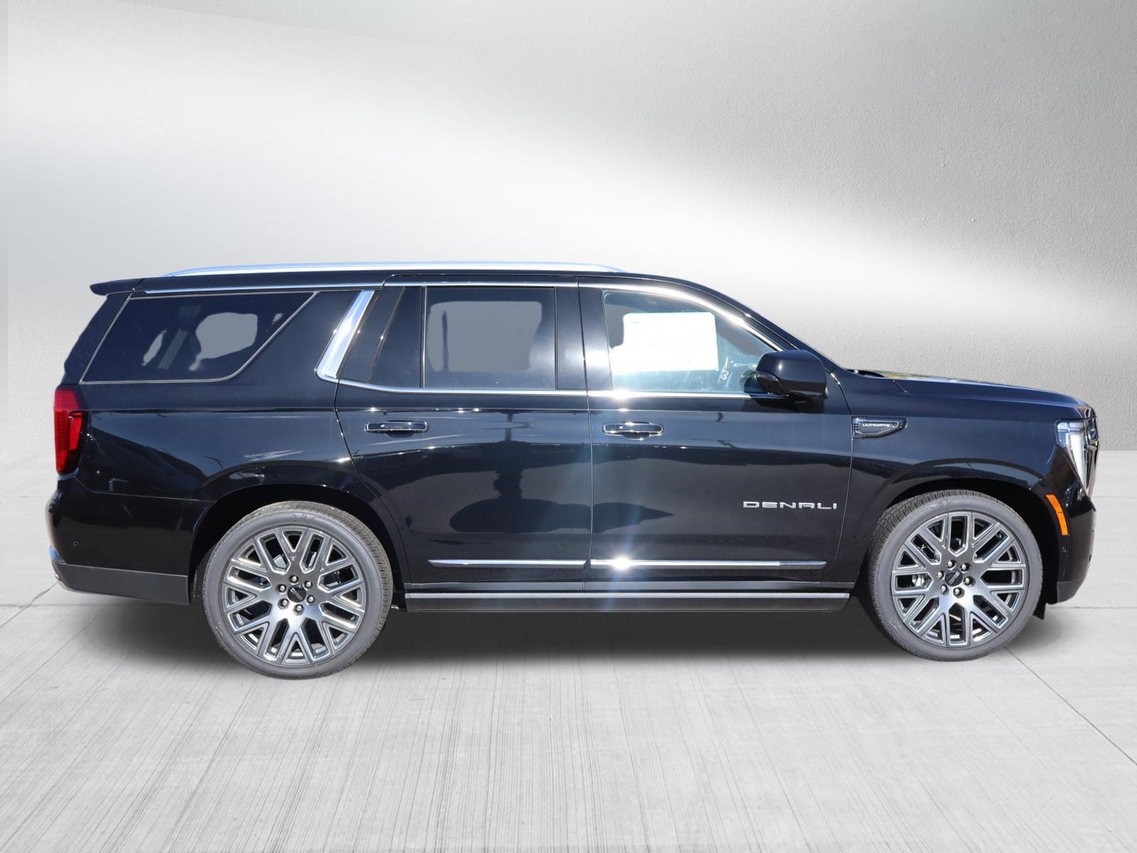 New 2026 GMC Yukon Denali Ultimate AWD/4WD image 8