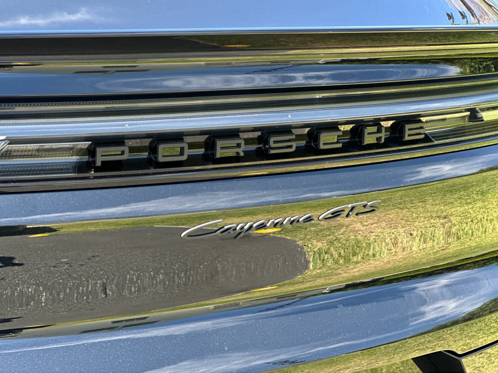 New 2026 Porsche Cayenne GTS AWD/4WD image 33