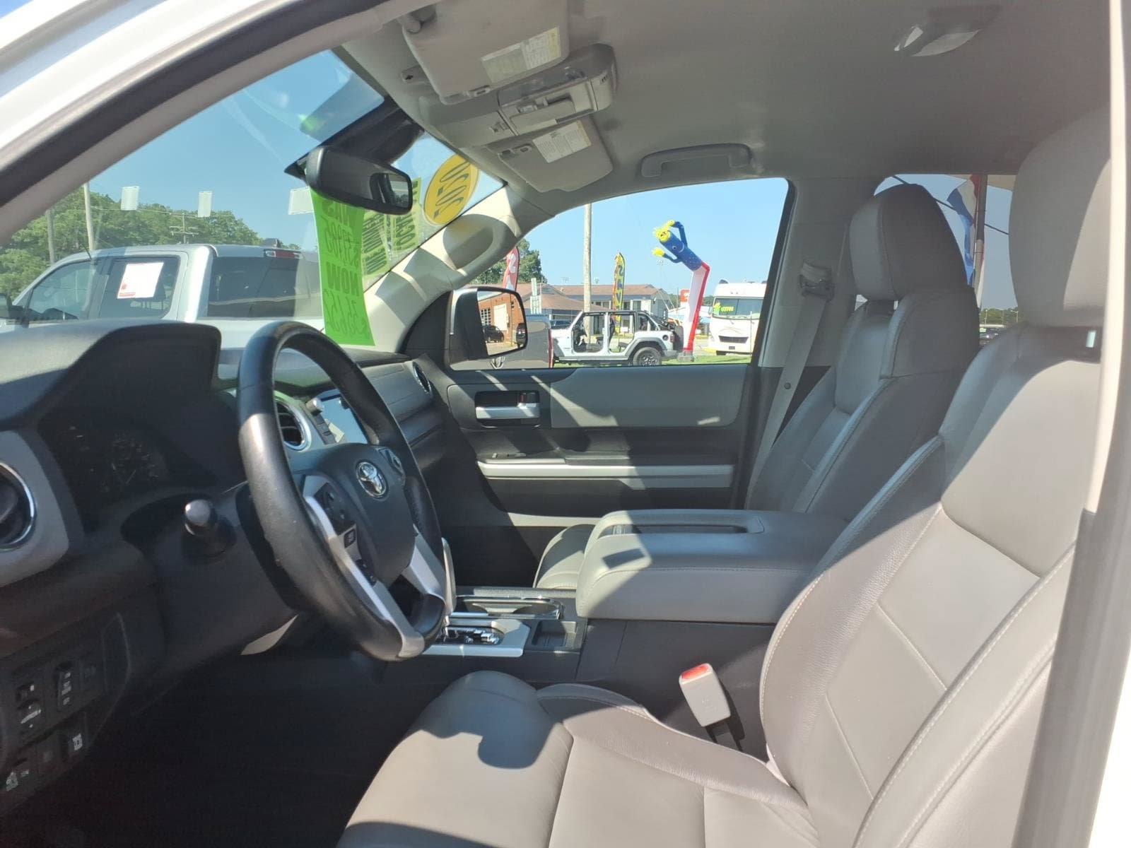 Used 2020 Toyota Tundra Limited RWD image 7