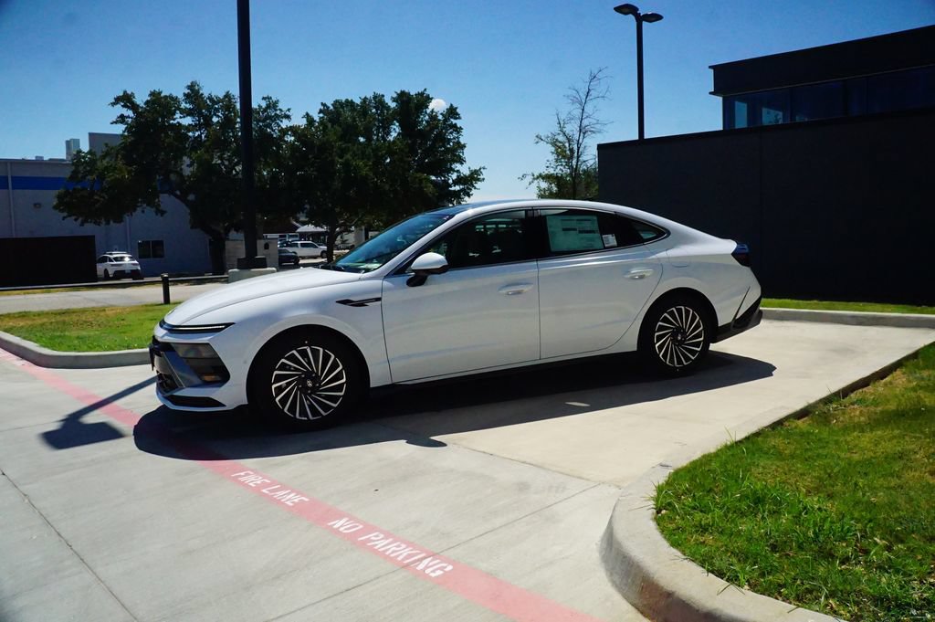 New 2026 Hyundai Sonata Limited FWD image 4