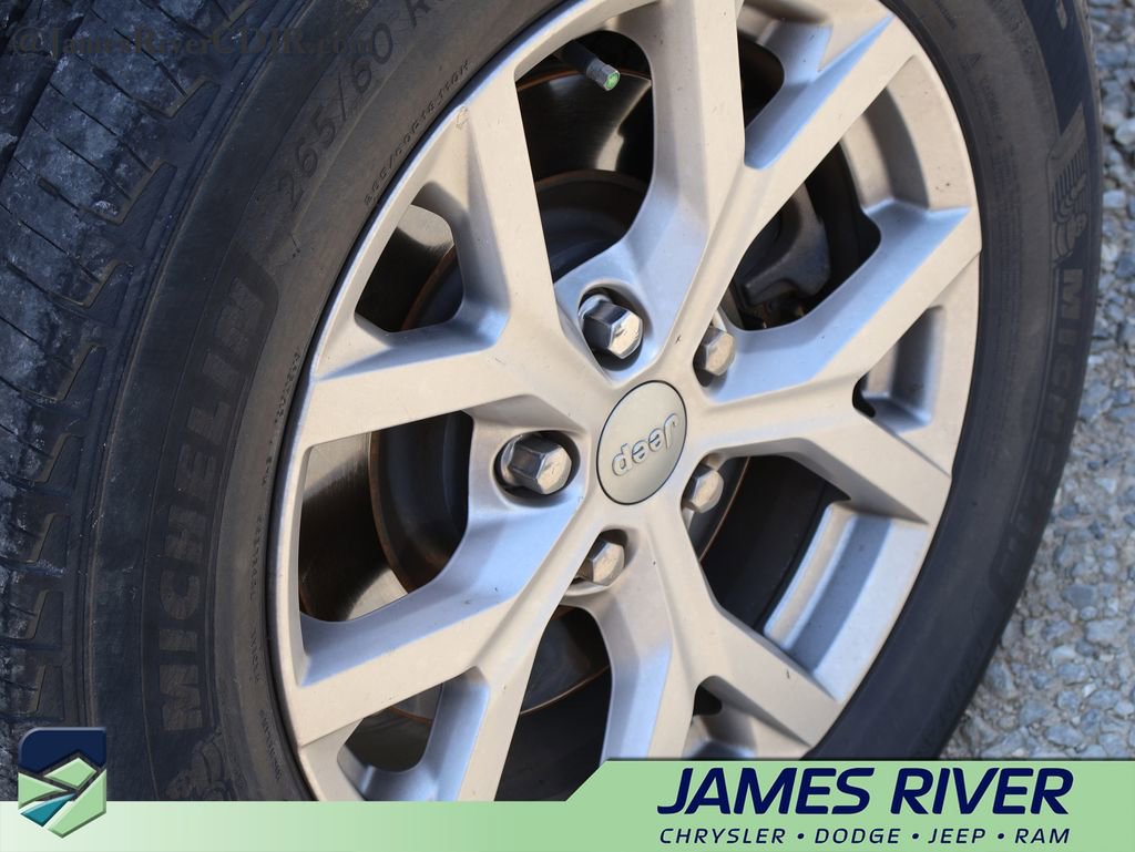 Used 2021 Jeep Grand Cherokee L Limited AWD/4WD image 30