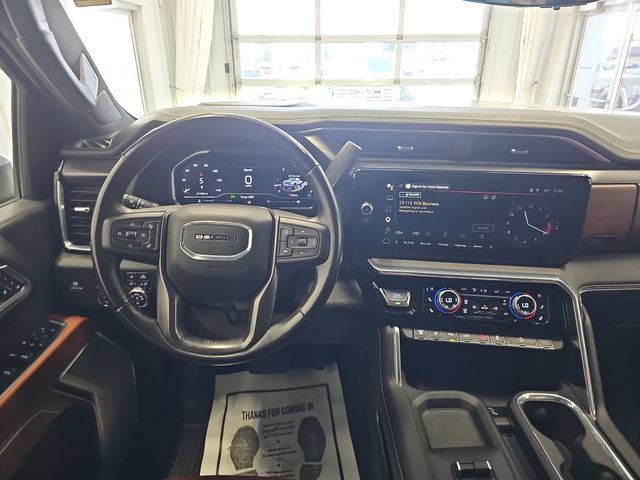 Used 2024 GMC Sierra 3500 Denali Ultimate AWD/4WD image 13