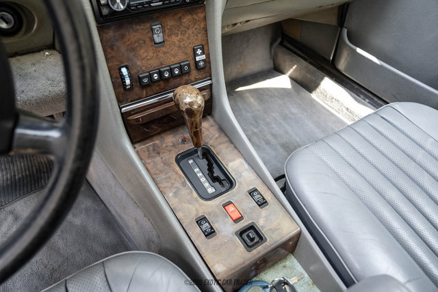 Used 1988 Mercedes-Benz 560 SL image 37