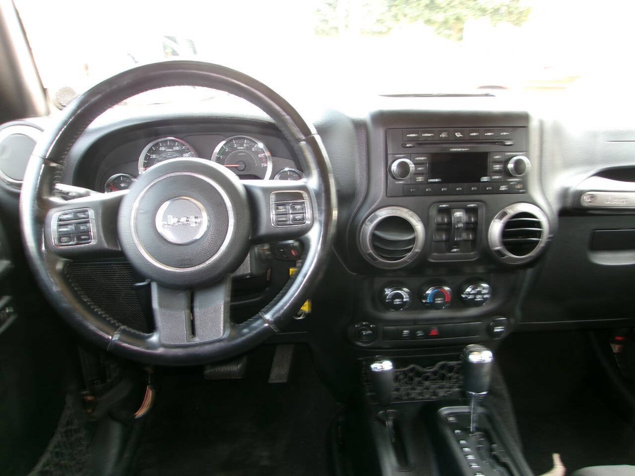 Used 2011 Jeep Wrangler Unlimited Sport AWD/4WD image 6