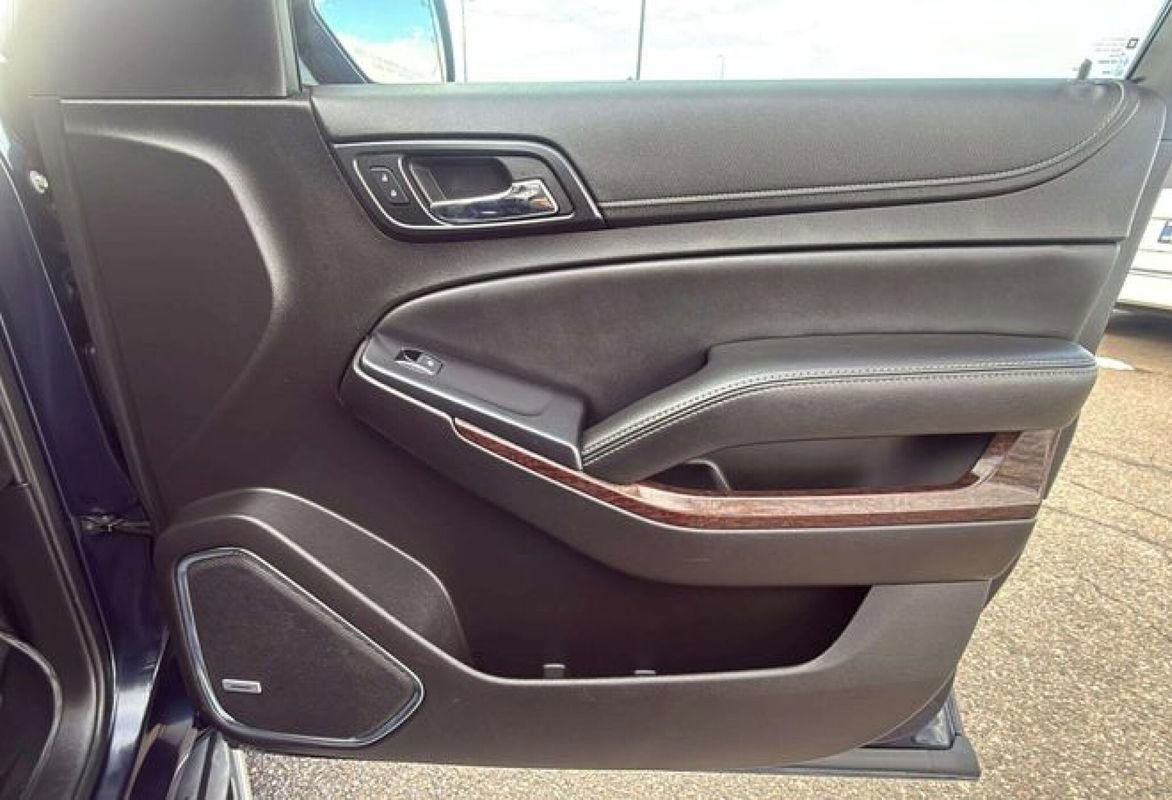 Used 2017 GMC Yukon SLT image 15