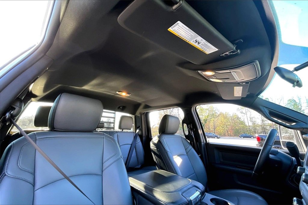 Used 2024 RAM 5500 Tradesman w/ Chrome Appearance Group image 22