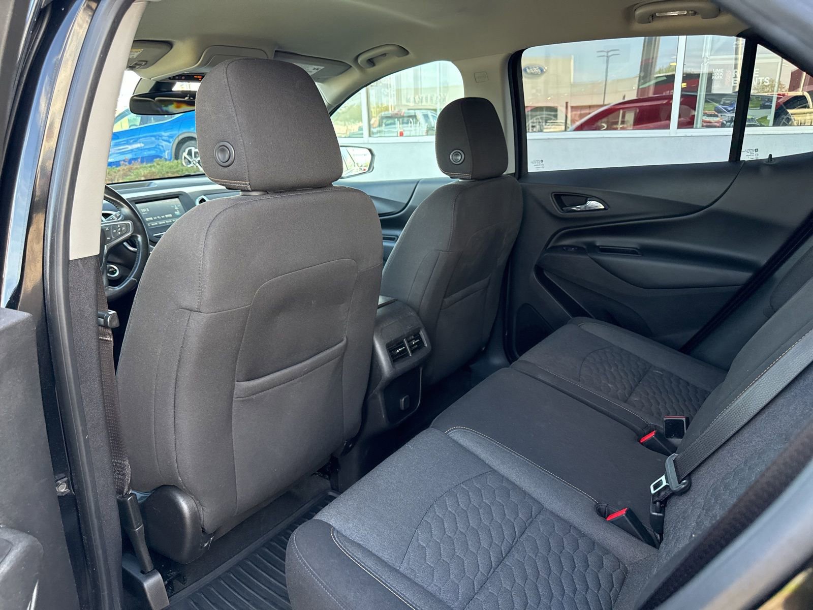 Used 2018 Chevrolet Equinox LT AWD/4WD image 16