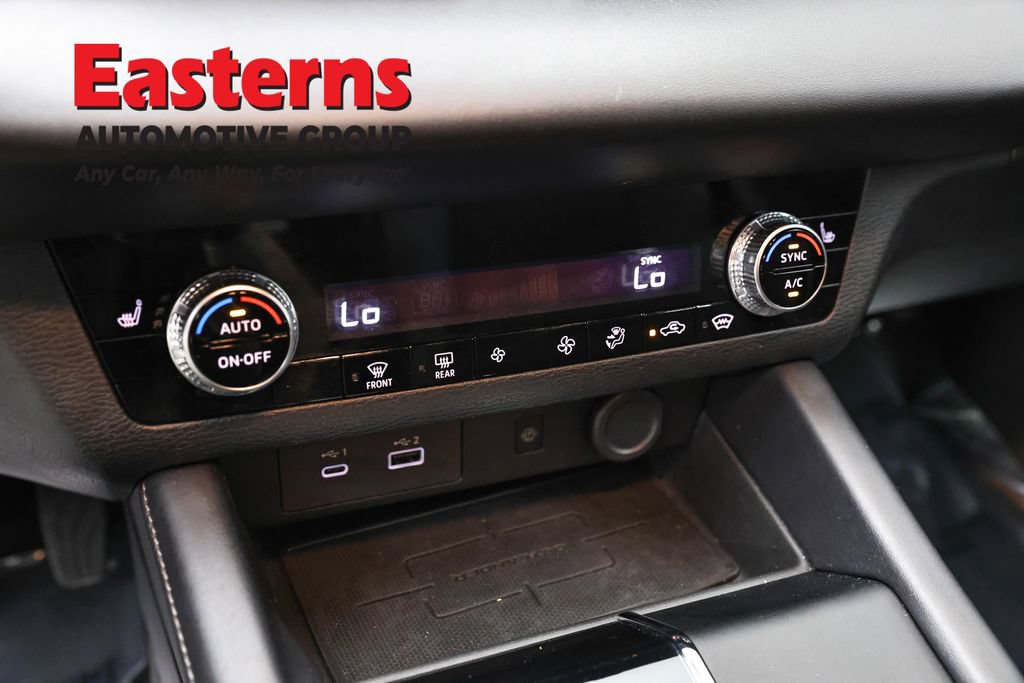 Used 2024 Mitsubishi Outlander SE AWD/4WD image 19