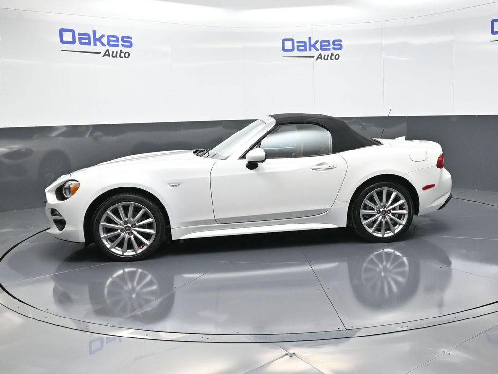 Used 2019 FIAT 124 Spider Lusso w/ Convenience Group image 4