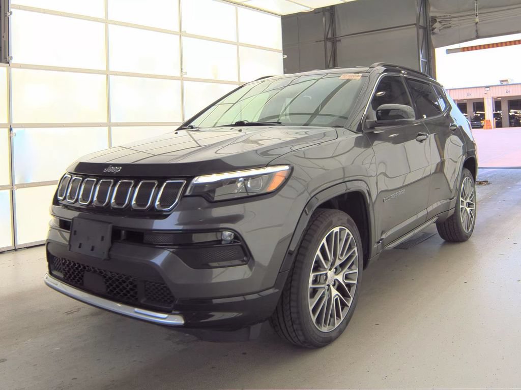 Certified 2022 Jeep Compass Limited w/ Elite Group AWD/4WD image 2