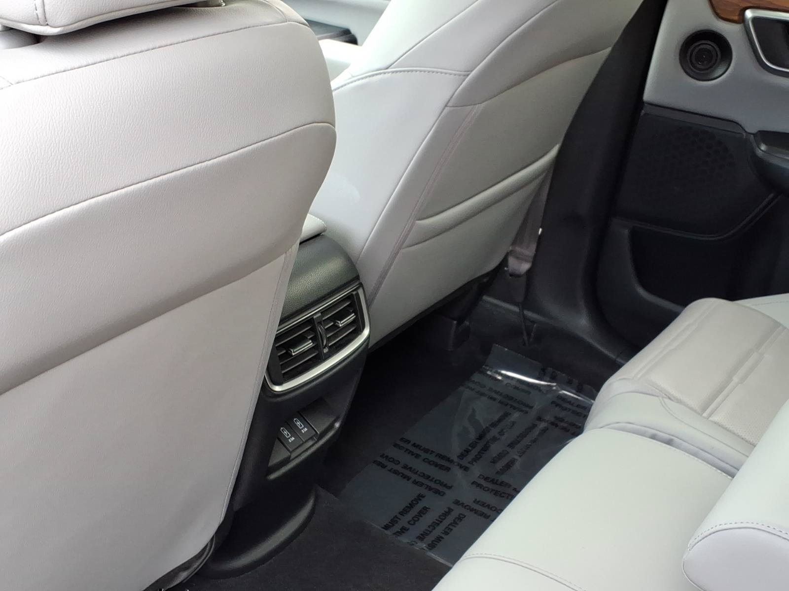 Used 2019 Honda CR-V Touring image 8