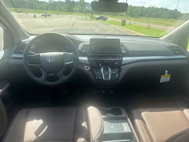 New 2026 Honda Odyssey Touring image 5