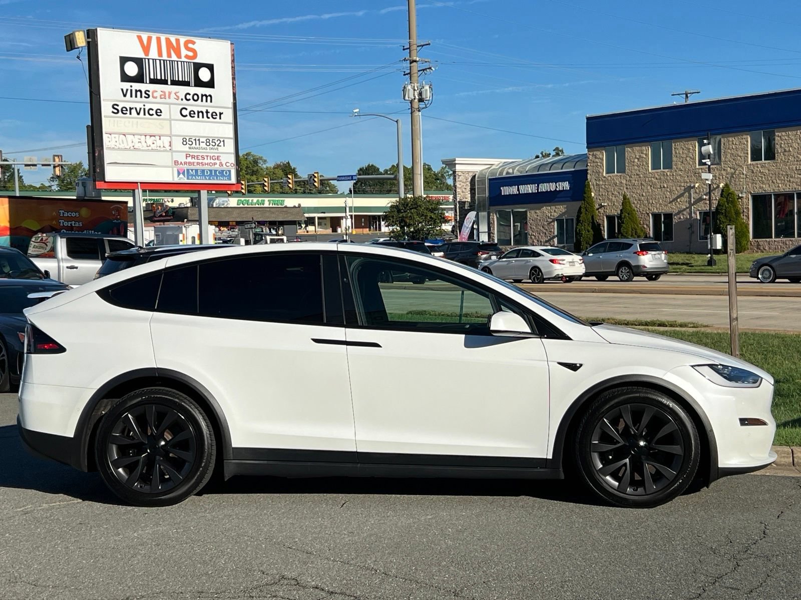 Used 2022 Tesla Model X Plaid AWD/4WD image 34