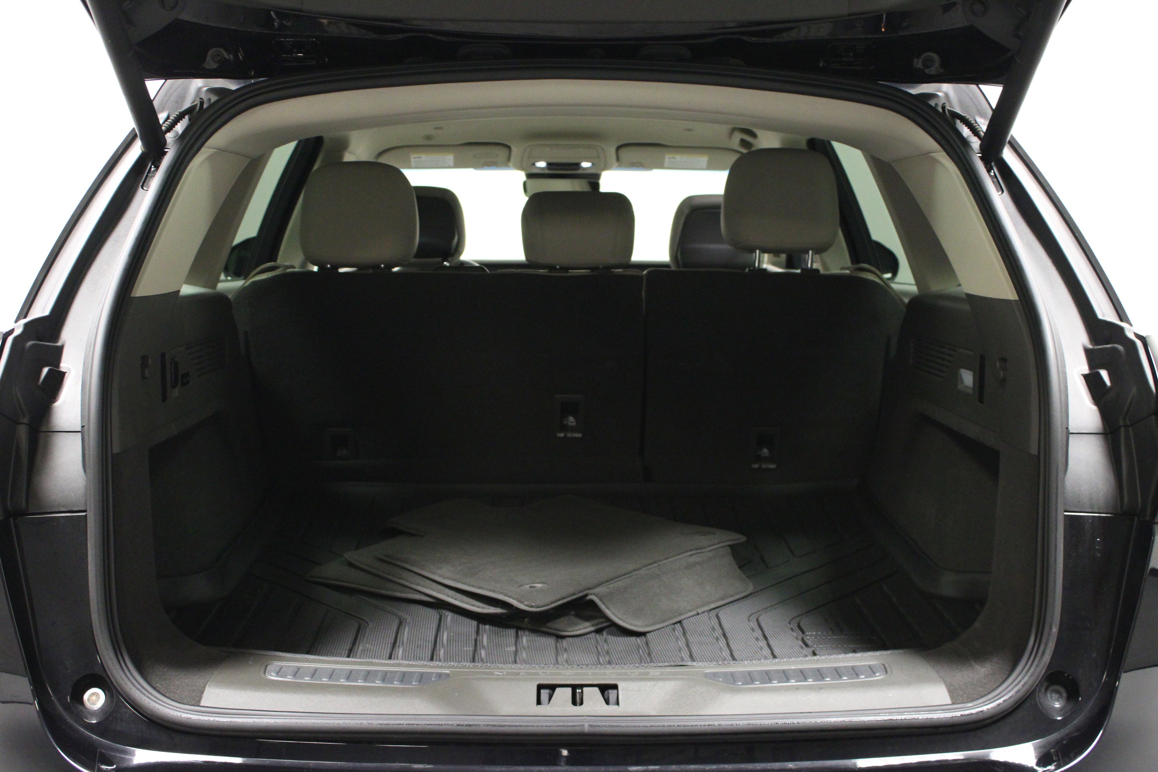 Used 2024 Lincoln Nautilus Premier image 14