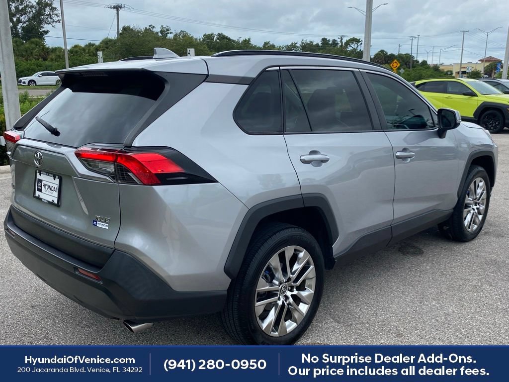 Used 2021 Toyota RAV4 XLE Premium FWD image 12
