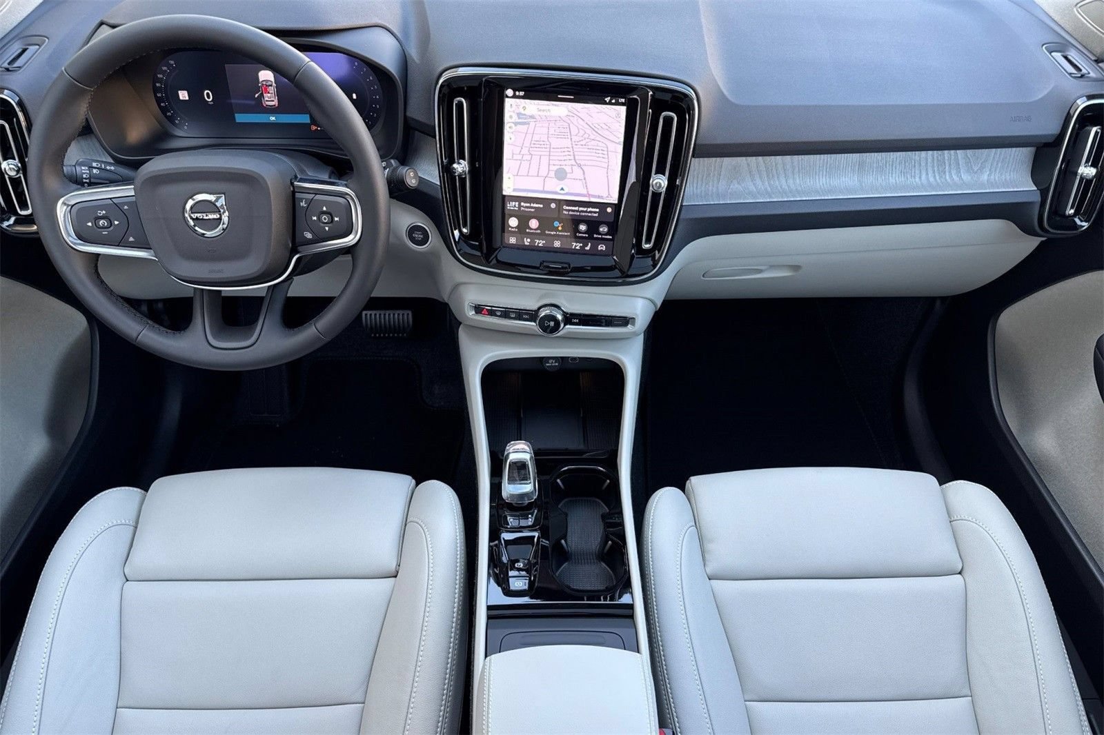 New 2026 Volvo XC40 B5 Plus w/ Protection Package Premier AWD/4WD image 3