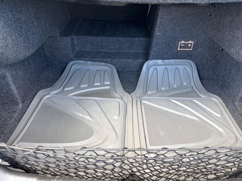 Used 2013 Buick LaCrosse Leather FWD image 31