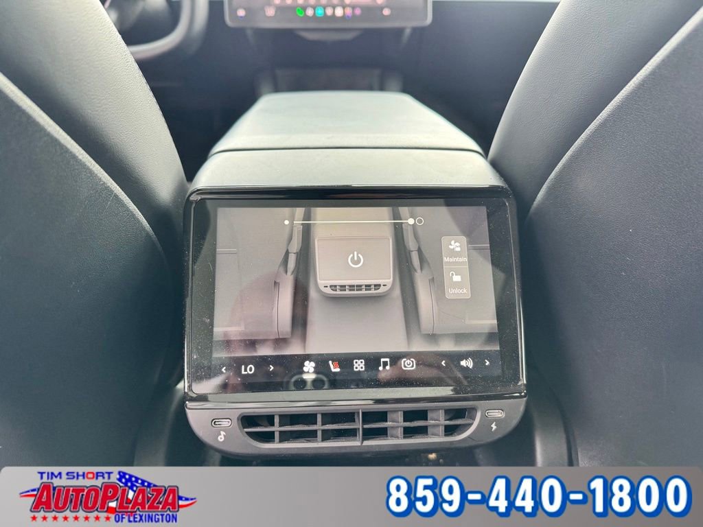 Used 2023 Tesla Model Y Performance AWD/4WD image 13