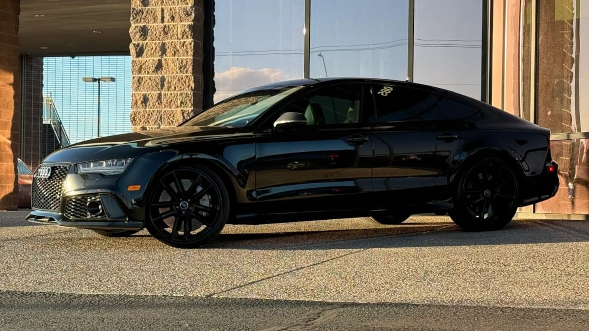Used 2018 Audi RS 7 Performance w/ Driver Assistance Package AWD/4WD image 3