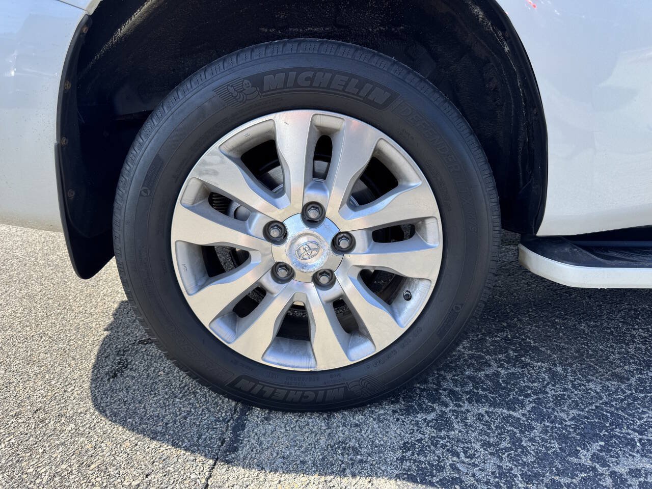 Used 2014 Toyota Sequoia Platinum AWD/4WD image 12