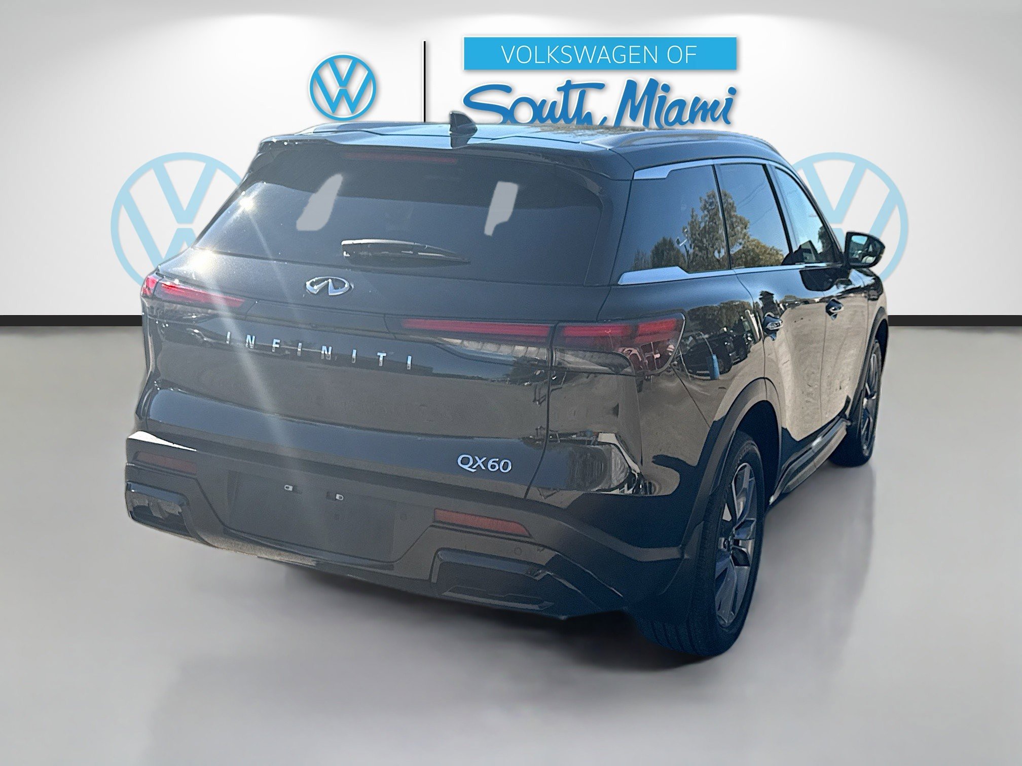 Used 2024 INFINITI QX60 Luxe image 7