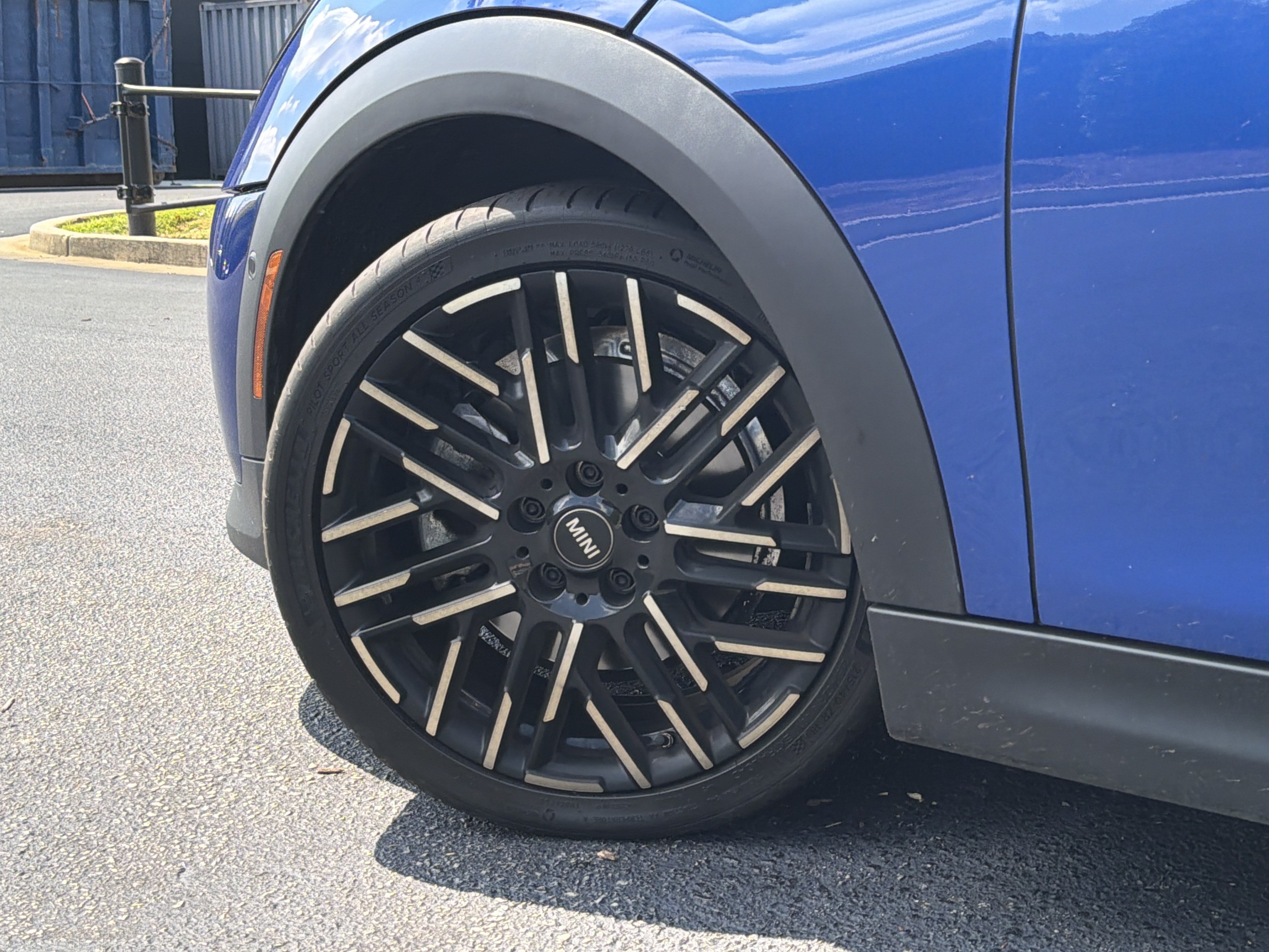 Certified 2025 MINI Cooper S FWD image 14