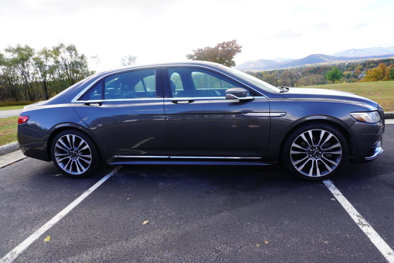 Used 2017 Lincoln Continental Select FWD image 15
