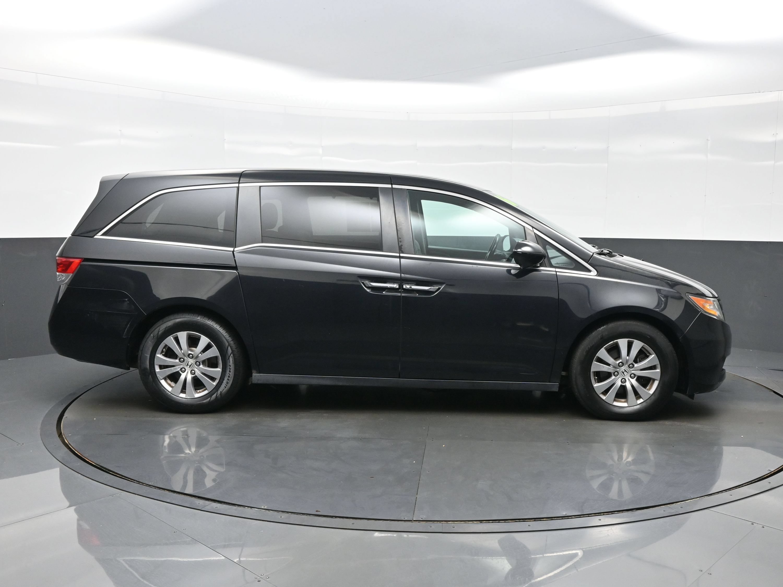 Used 2016 Honda Odyssey EX-L image 7