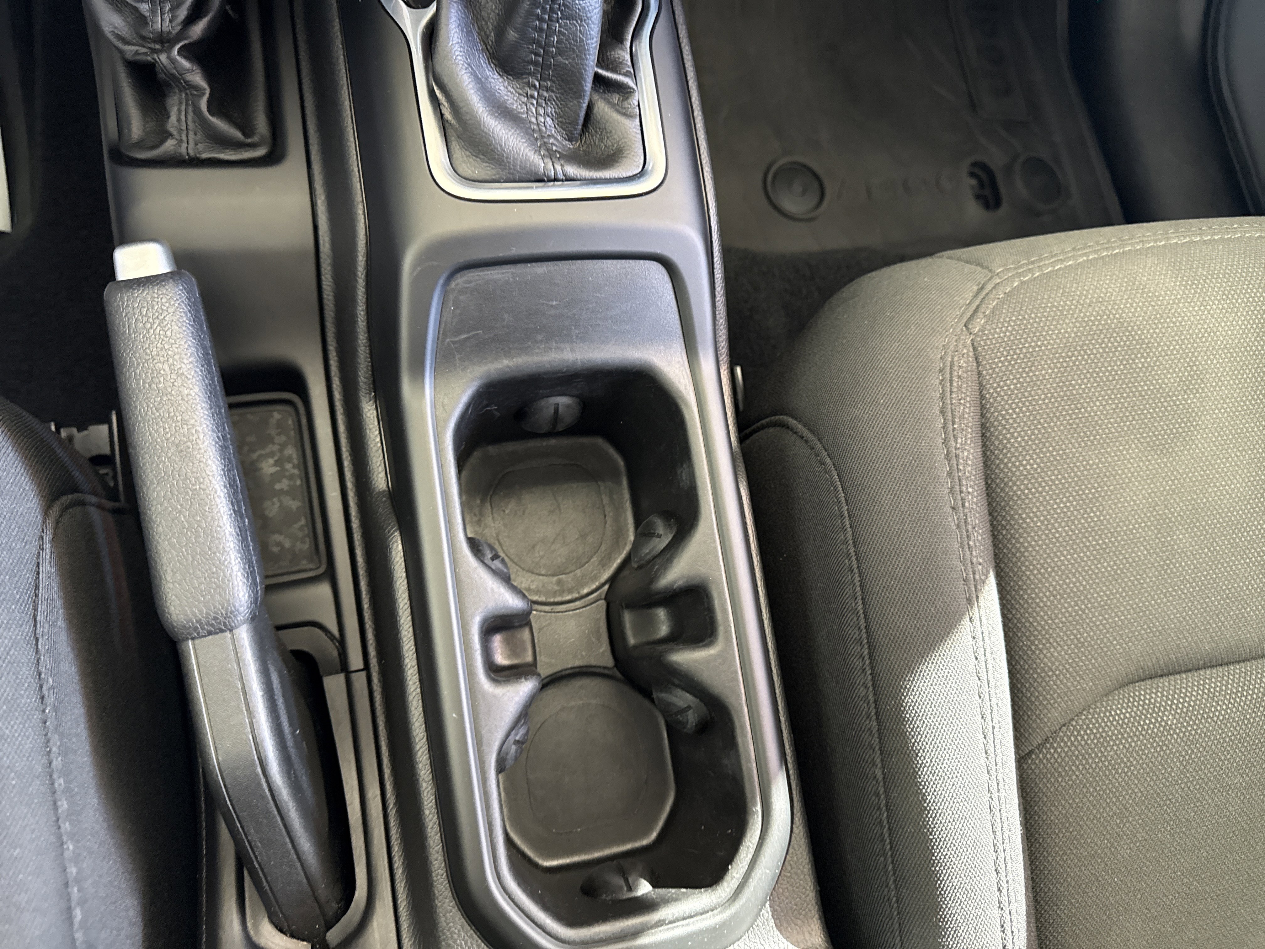 Used 2022 Jeep Wrangler Unlimited Sport image 25