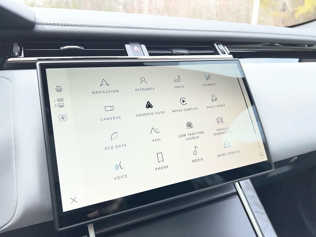 New 2026 Land Rover Range Rover Velar Dynamic SE image 16