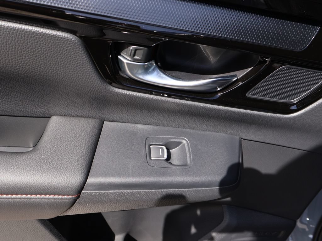 Used 2026 Honda CR-V Sport Touring image 12