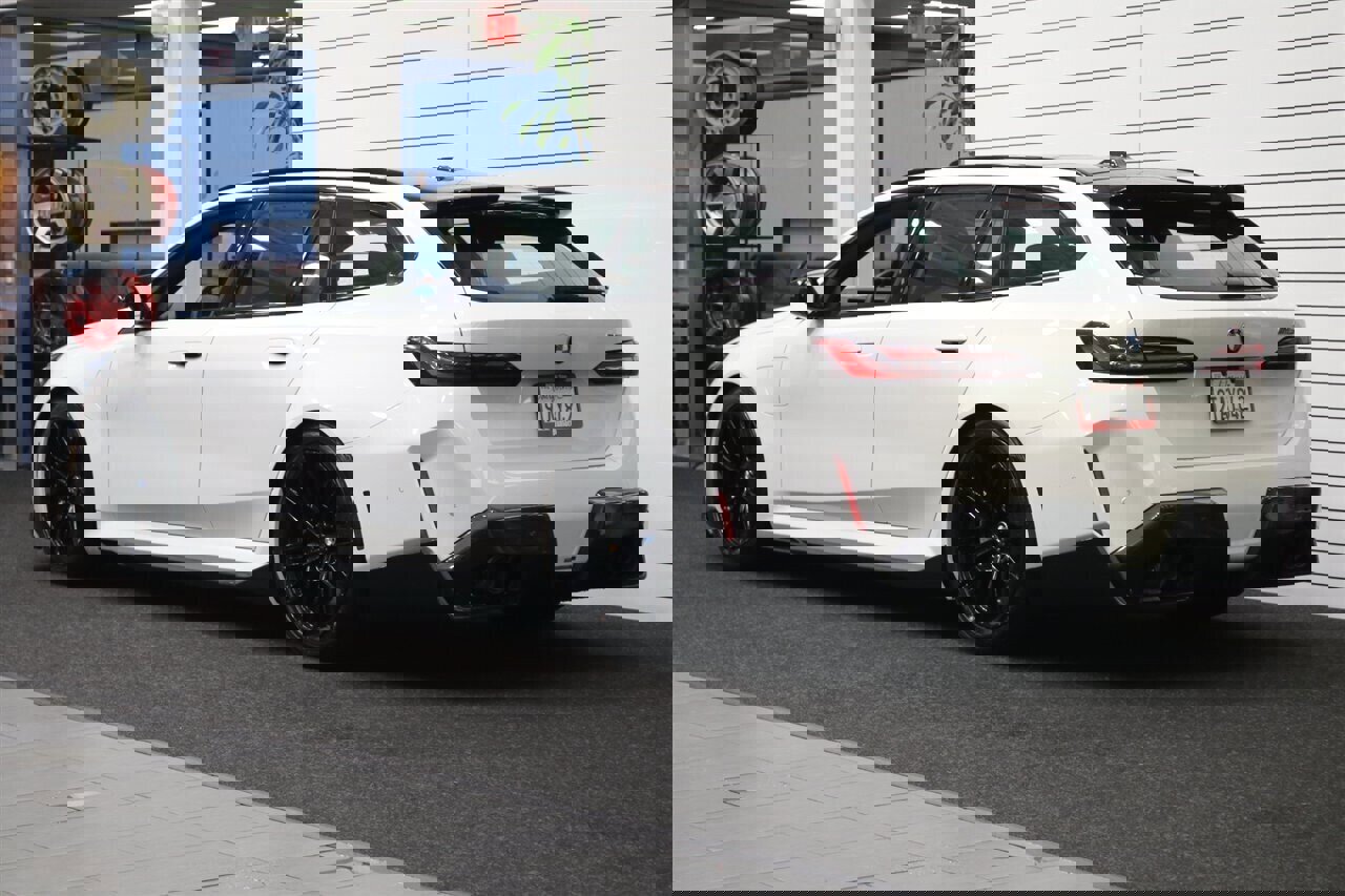 Used 2025 BMW M5 Touring w/ M Driver's Package image 6