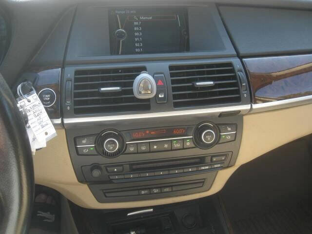 Used 2011 BMW X5 xDrive35d image 21