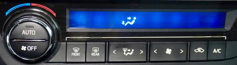 Used 2016 Toyota Corolla LE FWD image 17