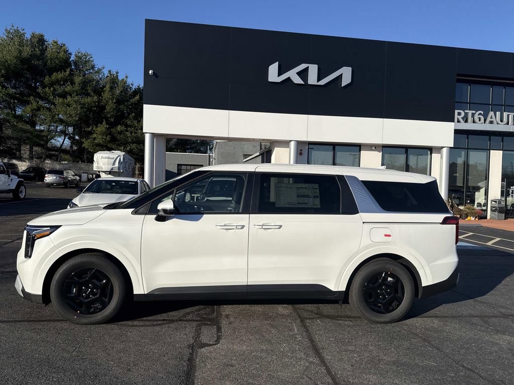 New 2026 Kia Carnival LX image 2