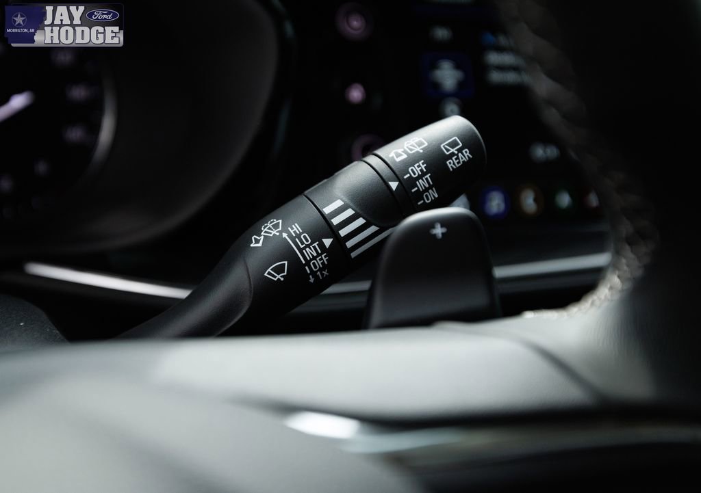 Used 2023 Buick Envision Essence w/ Technology Package I image 36