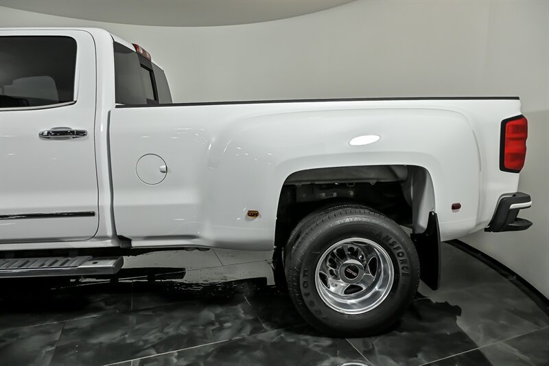 Used 2016 GMC Sierra 3500 Denali w/ Duramax Plus Package AWD/4WD image 7