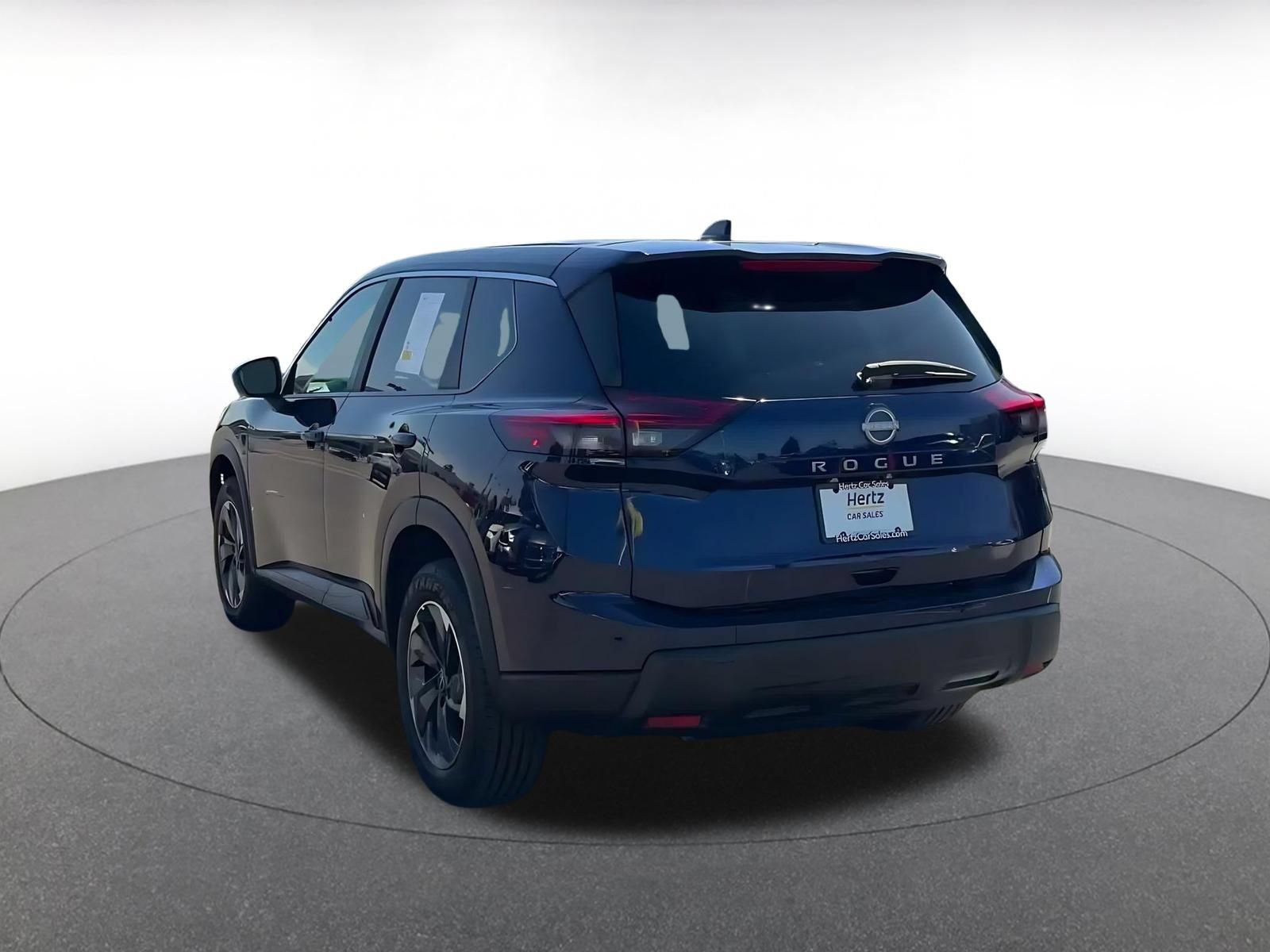 Used 2025 Nissan Rogue SV FWD image 10