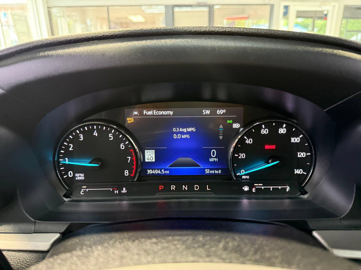 Used 2023 Ford Explorer XLT w/ Equipment Group 202A AWD/4WD image 13