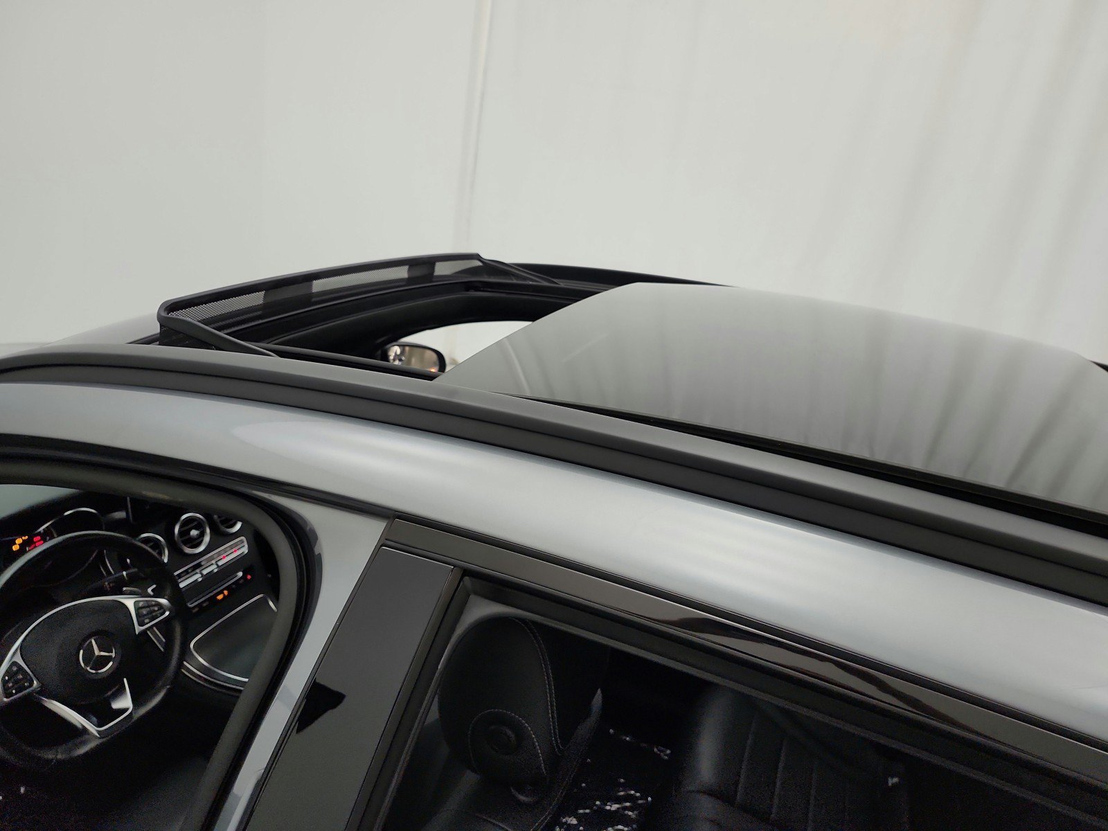 Used 2019 Mercedes-Benz GLC 300 image 11