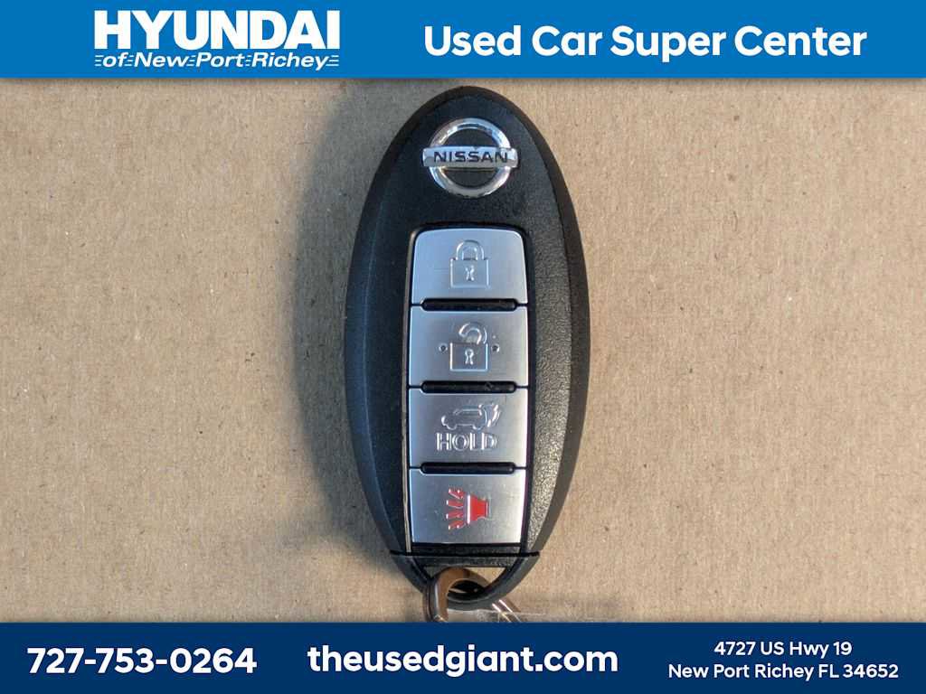 Used 2014 Nissan Armada SL image 42