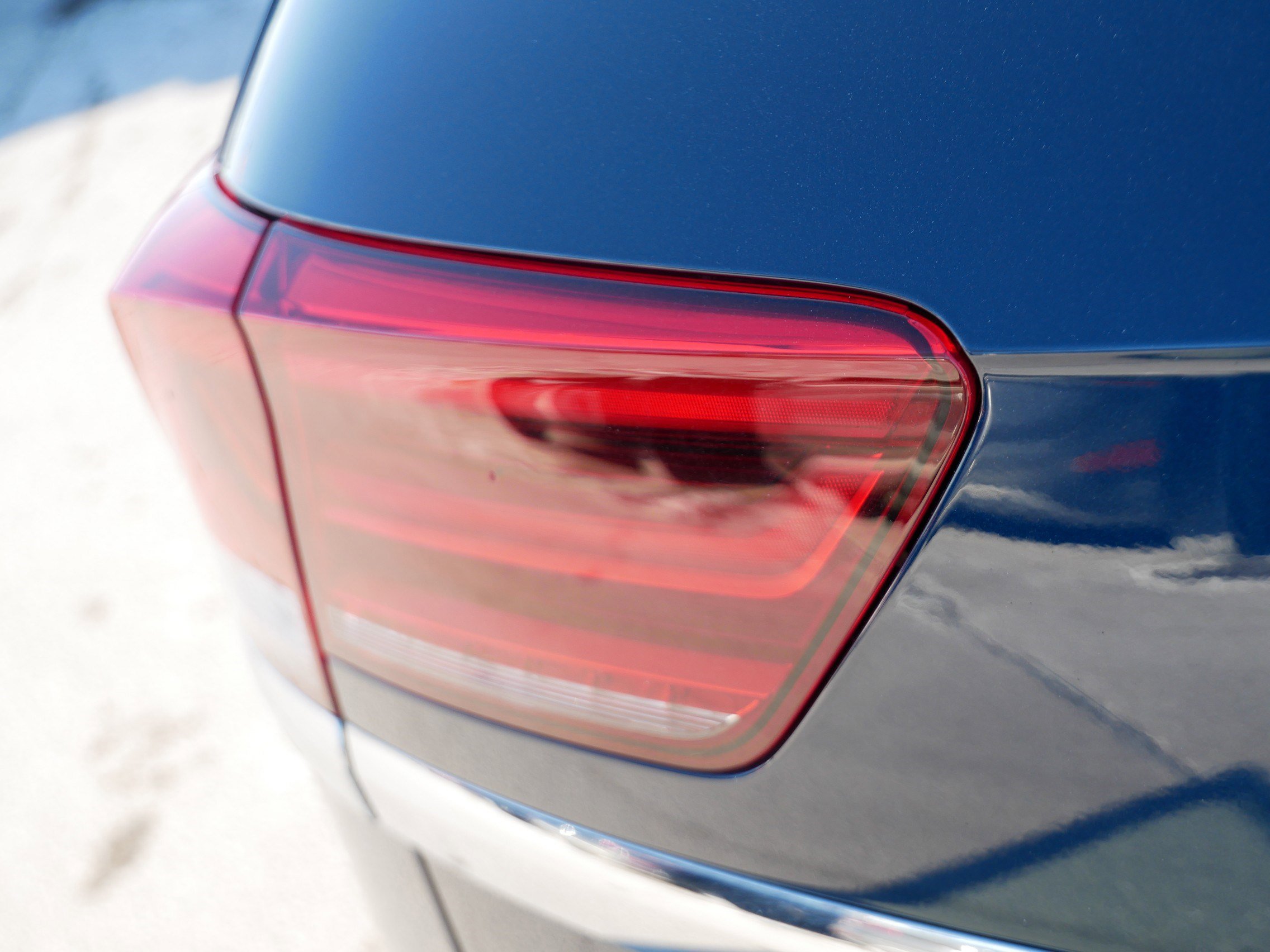 Certified 2021 Volkswagen Atlas Cross Sport SE w/ Panoramic Sunroof Package image 17