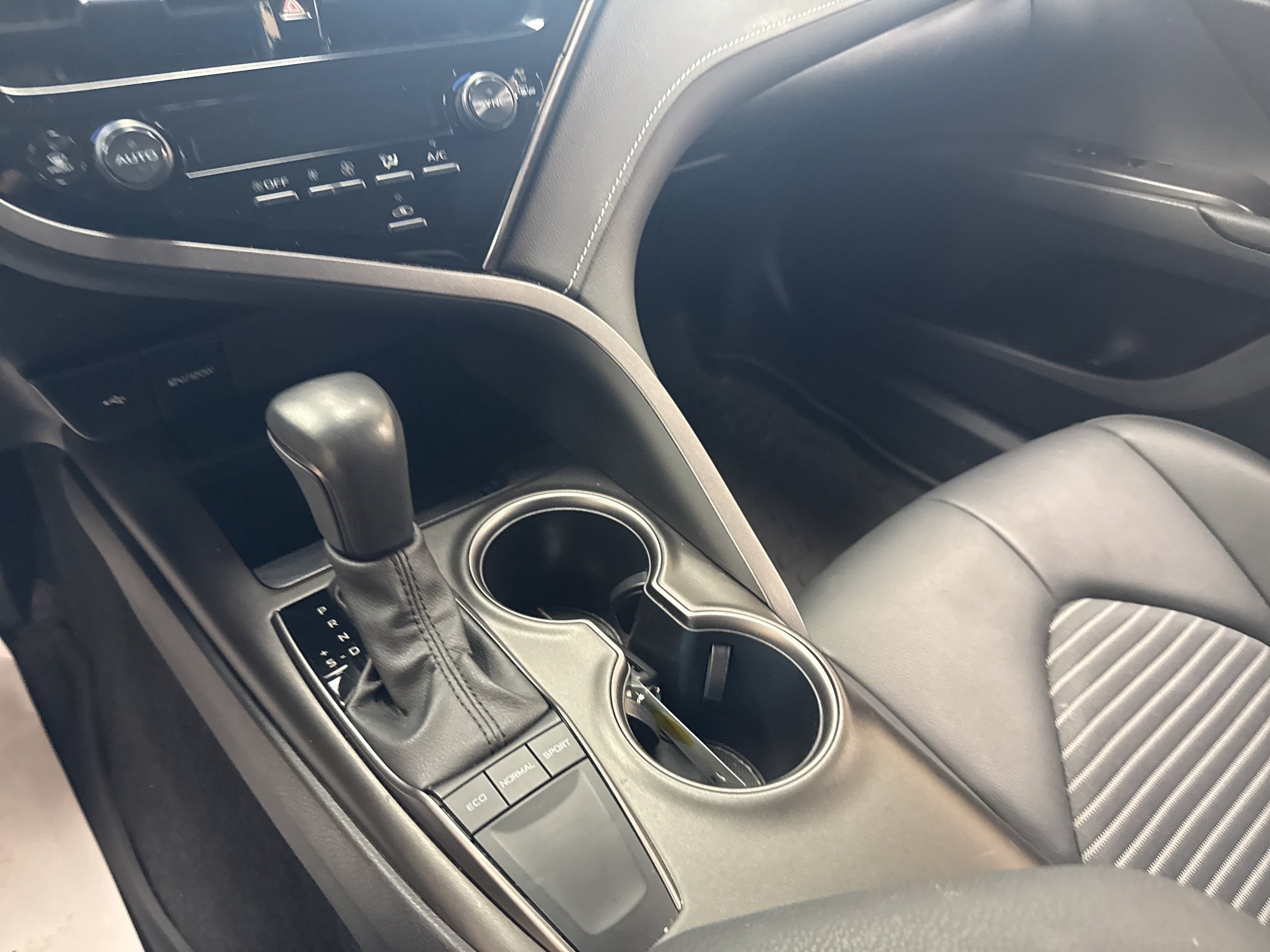 Certified 2024 Toyota Camry SE FWD image 39