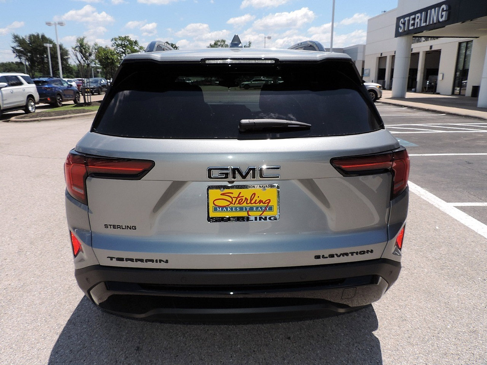 New 2026 GMC Terrain Elevation FWD image 6