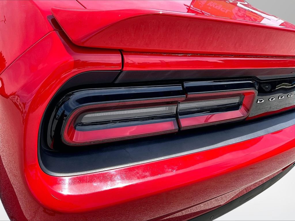 Used 2015 Dodge Challenger R/T Plus RWD image 29
