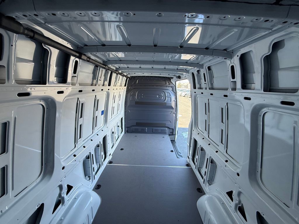Used 2025 Mercedes-Benz Sprinter 2500 image 25